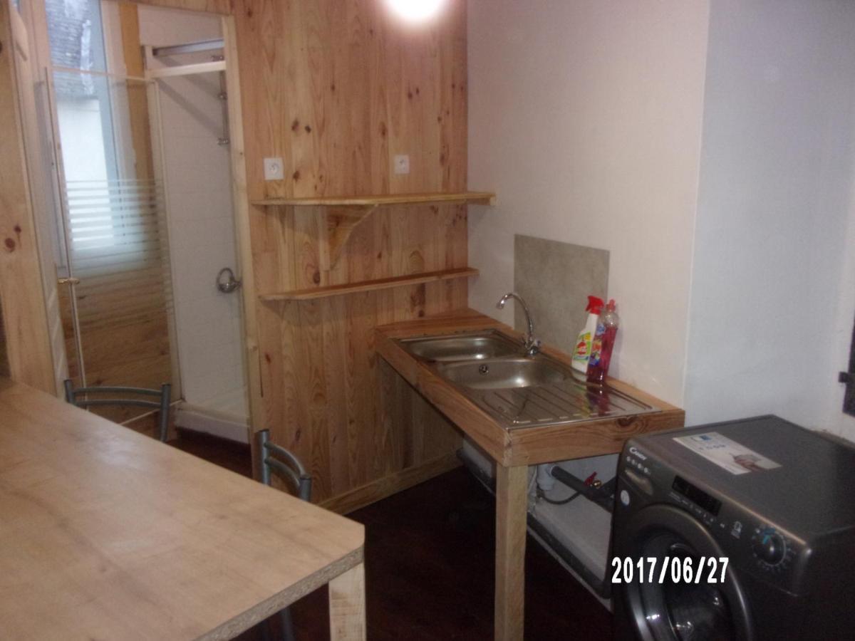Logement Proche De Tout Saint-Laurent-de-Neste Exterior foto