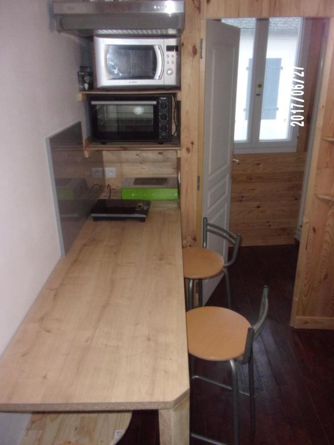 Logement Proche De Tout Saint-Laurent-de-Neste Exterior foto